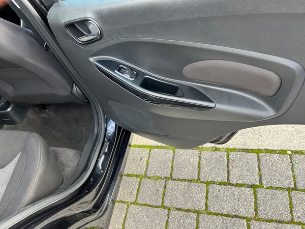 Used Ford Ka+ 2017 for sale - 73859090: Photo 40