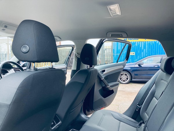 Used Volkswagen Golf 2016 for sale - 74666749: Photo 24