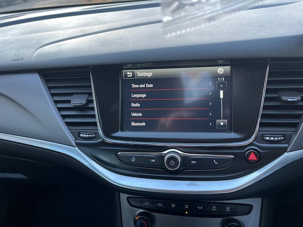 Used Vauxhall Astra 2017 for sale - 74310809: Photo 37