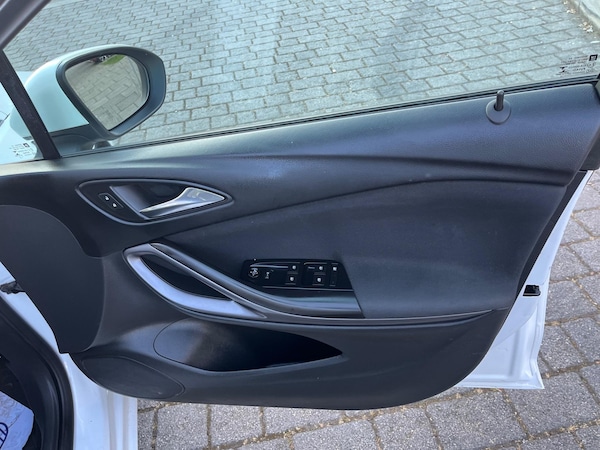 Used Vauxhall Astra 2017 for sale - 74310809: Photo 49