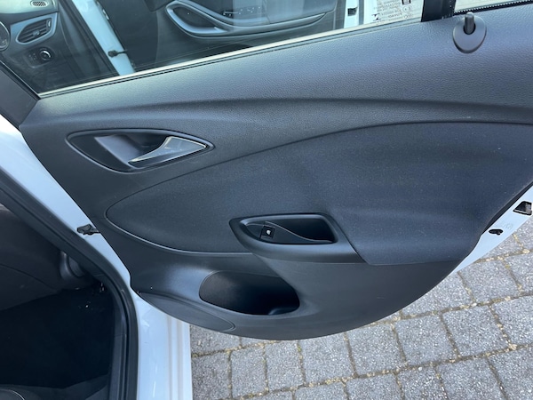Used Vauxhall Astra 2017 for sale - 74310809: Photo 52