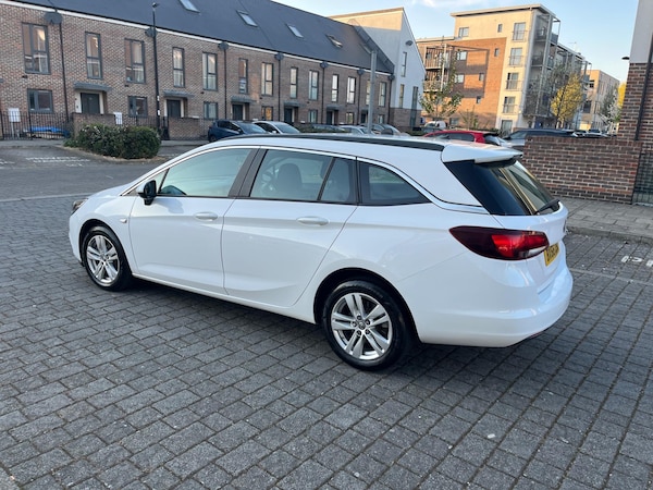 Used Vauxhall Astra 2017 for sale - 74310809: Photo 9