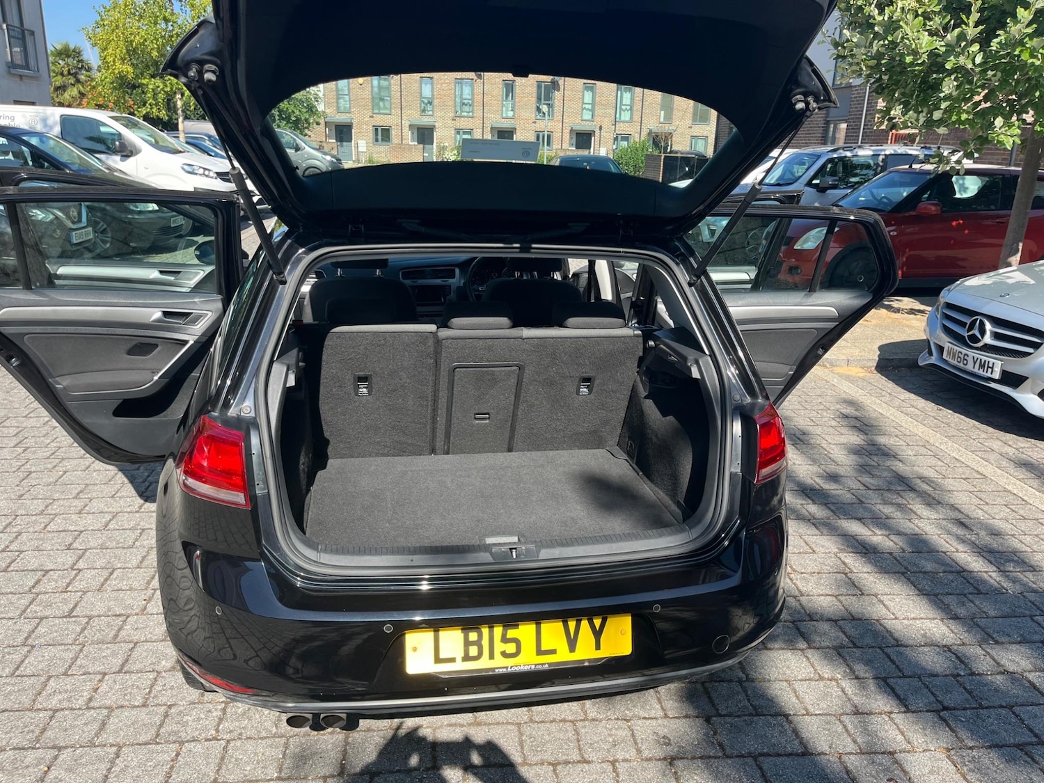 Vehicle 29