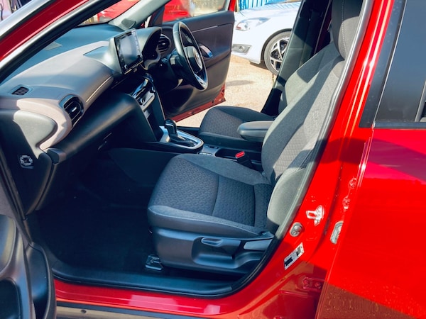 Used Toyota Yaris Cross 2022 for sale - 75646427: Photo 18