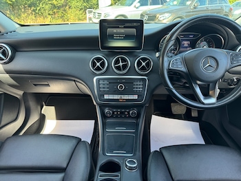 Used Mercedes-Benz A-Class 2015 for sale - 79473526: Photo