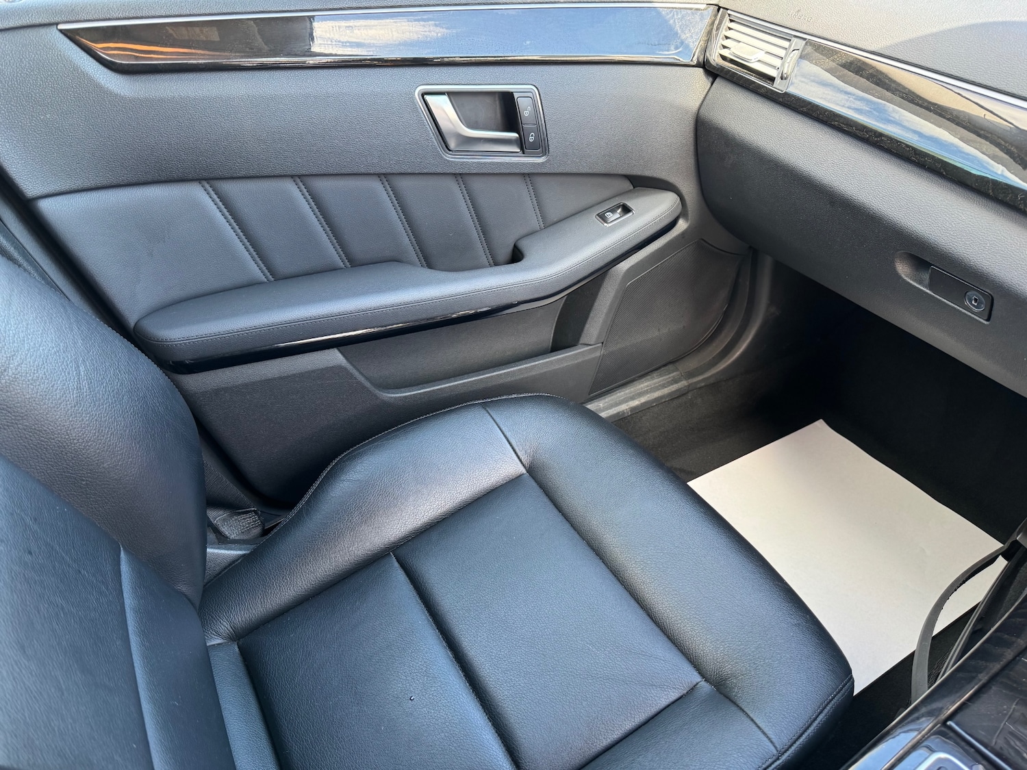 Used Mercedes-Benz E Class 2012 for sale - 78151042: Photo 9