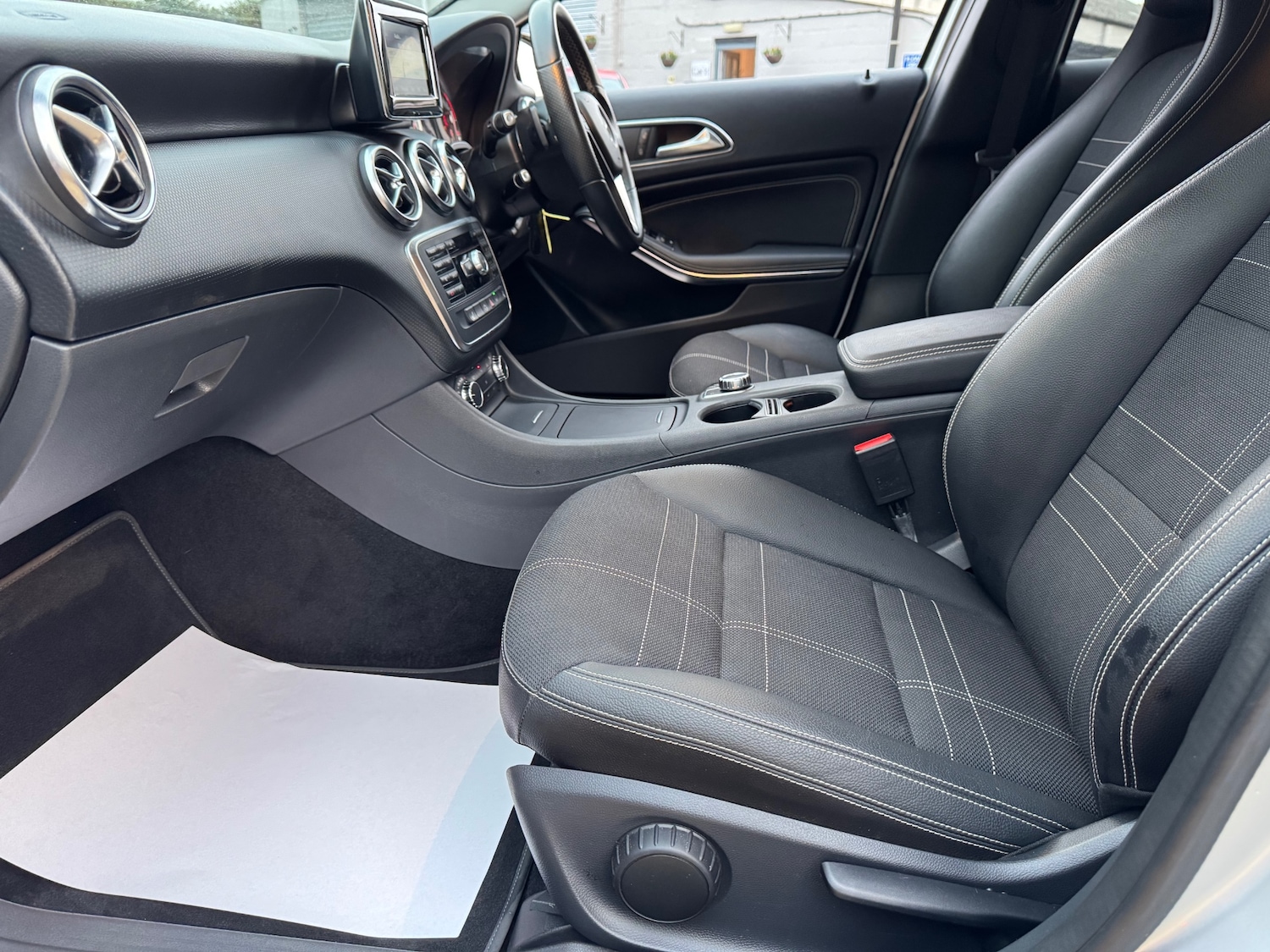 Used Mercedes-Benz A-Class 2014 for sale - 76391961: Photo 18