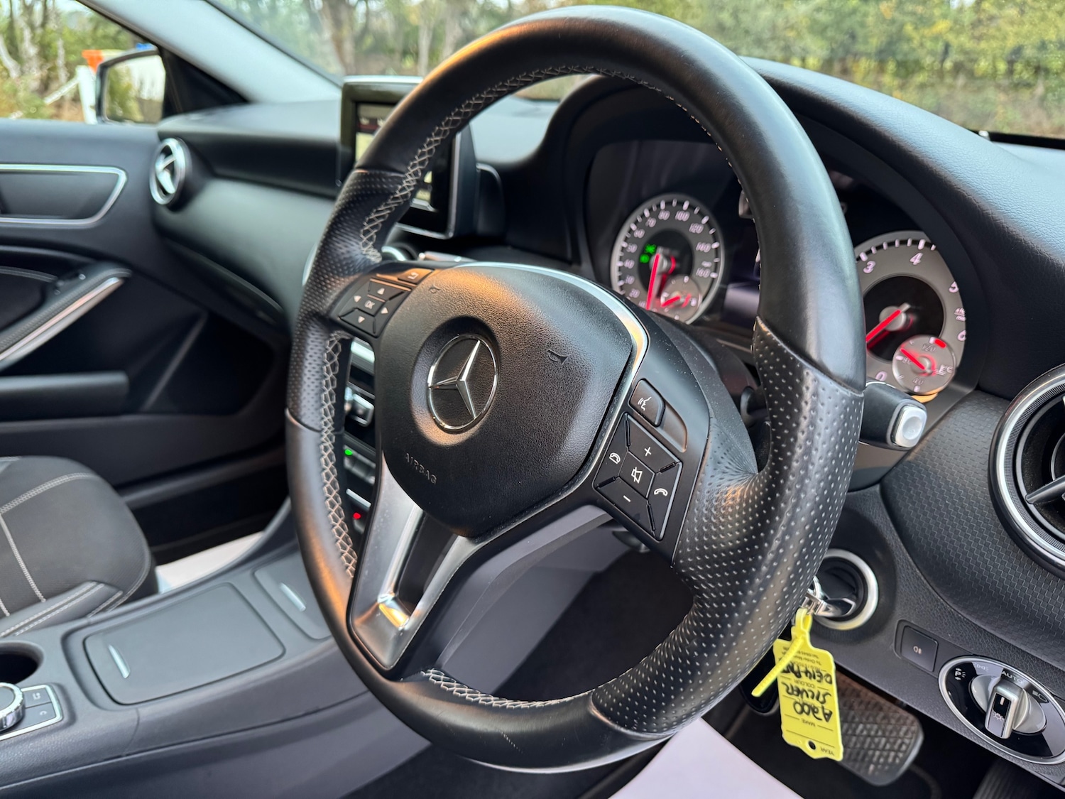 Used Mercedes-Benz A-Class 2014 for sale - 76391961: Photo 21