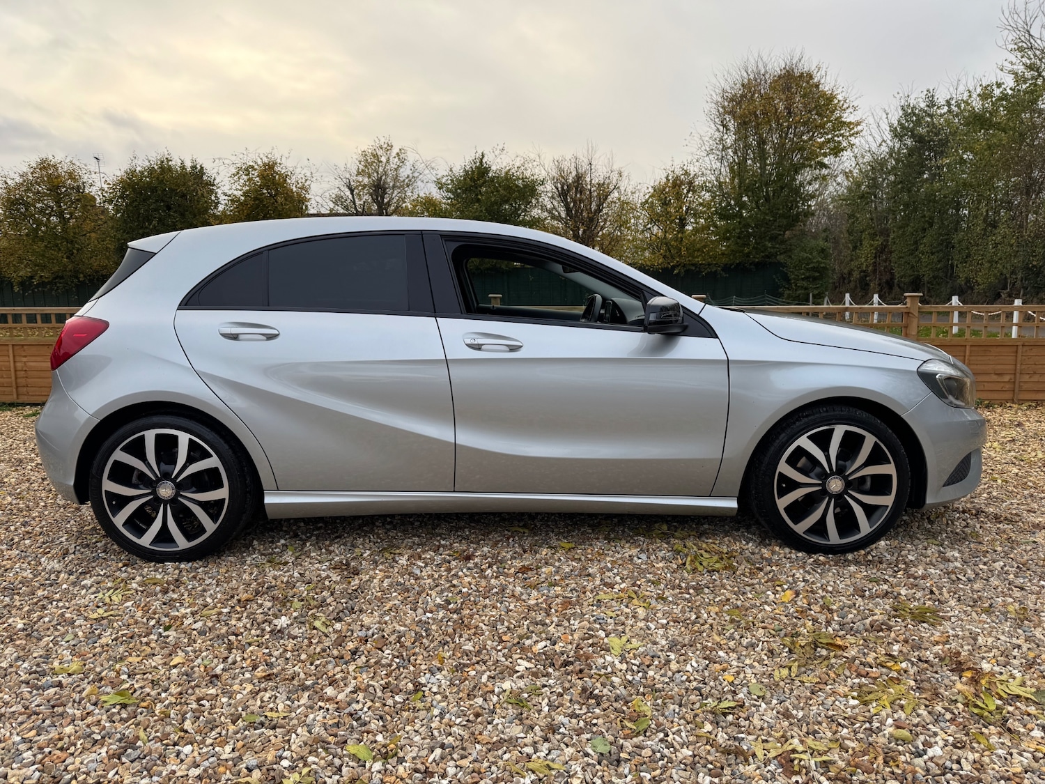 Used Mercedes-Benz A-Class 2014 for sale - 76391961: Photo 3
