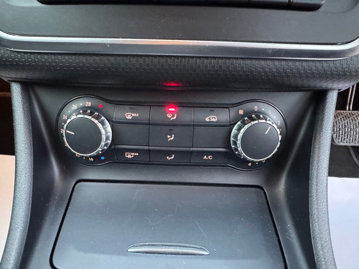 Used Mercedes-Benz A-Class 2014 for sale - 76391961: Photo 30