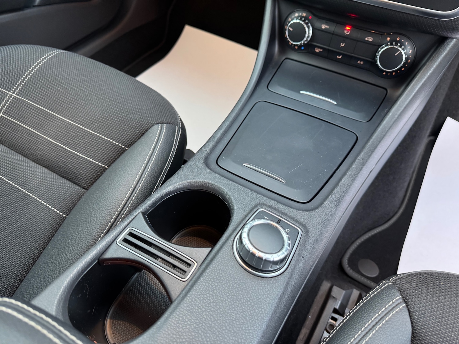 Used Mercedes-Benz A-Class 2014 for sale - 76391961: Photo 31