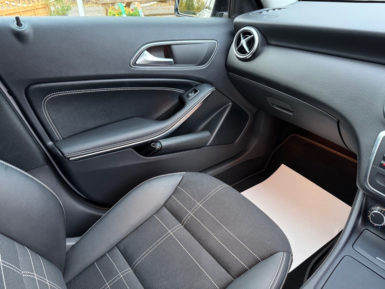 Used Mercedes-Benz A-Class 2014 for sale - 76391961: Photo 33