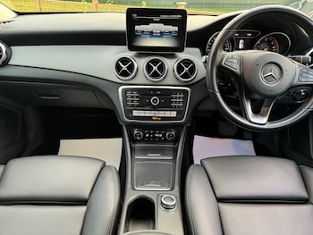 Used Mercedes-Benz GLA 2018 for sale - 78420051: Photo