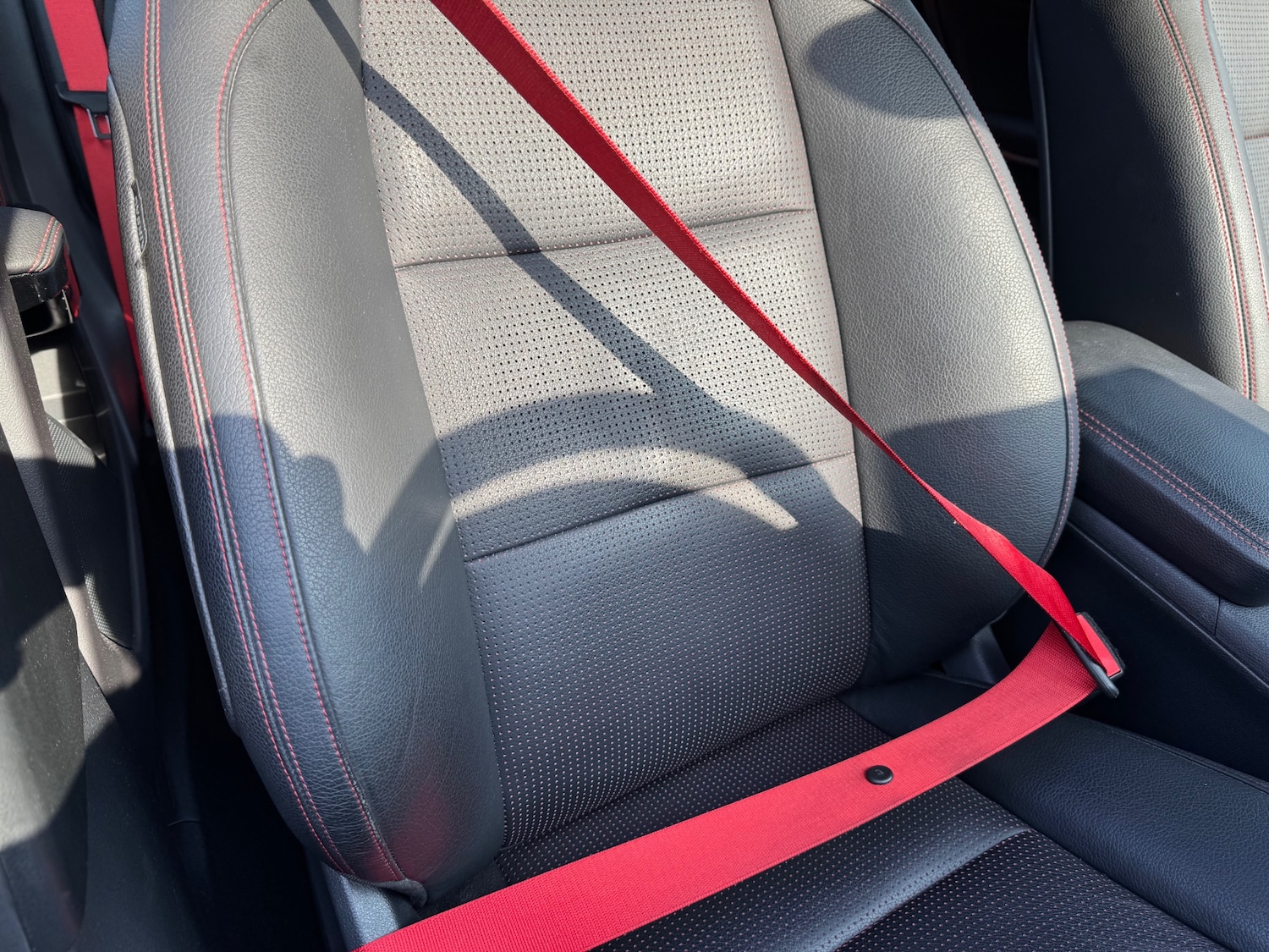 Used Mercedes-Benz A-Class 2016 for sale - 76393512: Photo 28