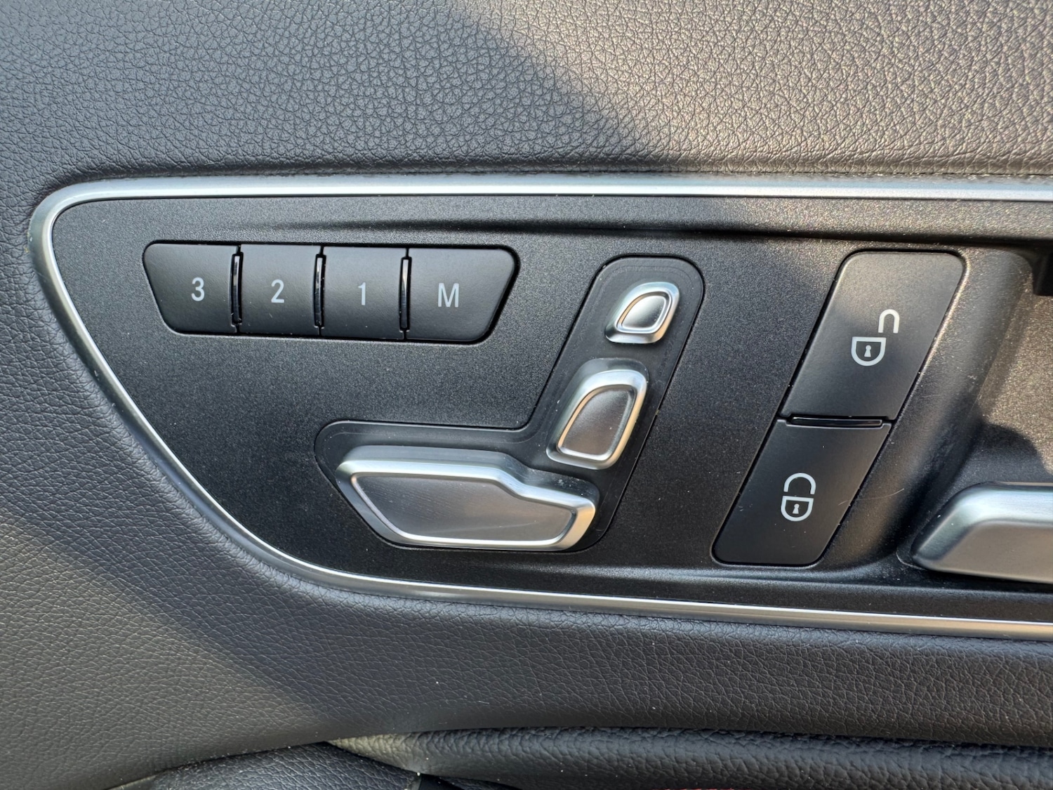 Used Mercedes-Benz A-Class 2016 for sale - 76393512: Photo 34