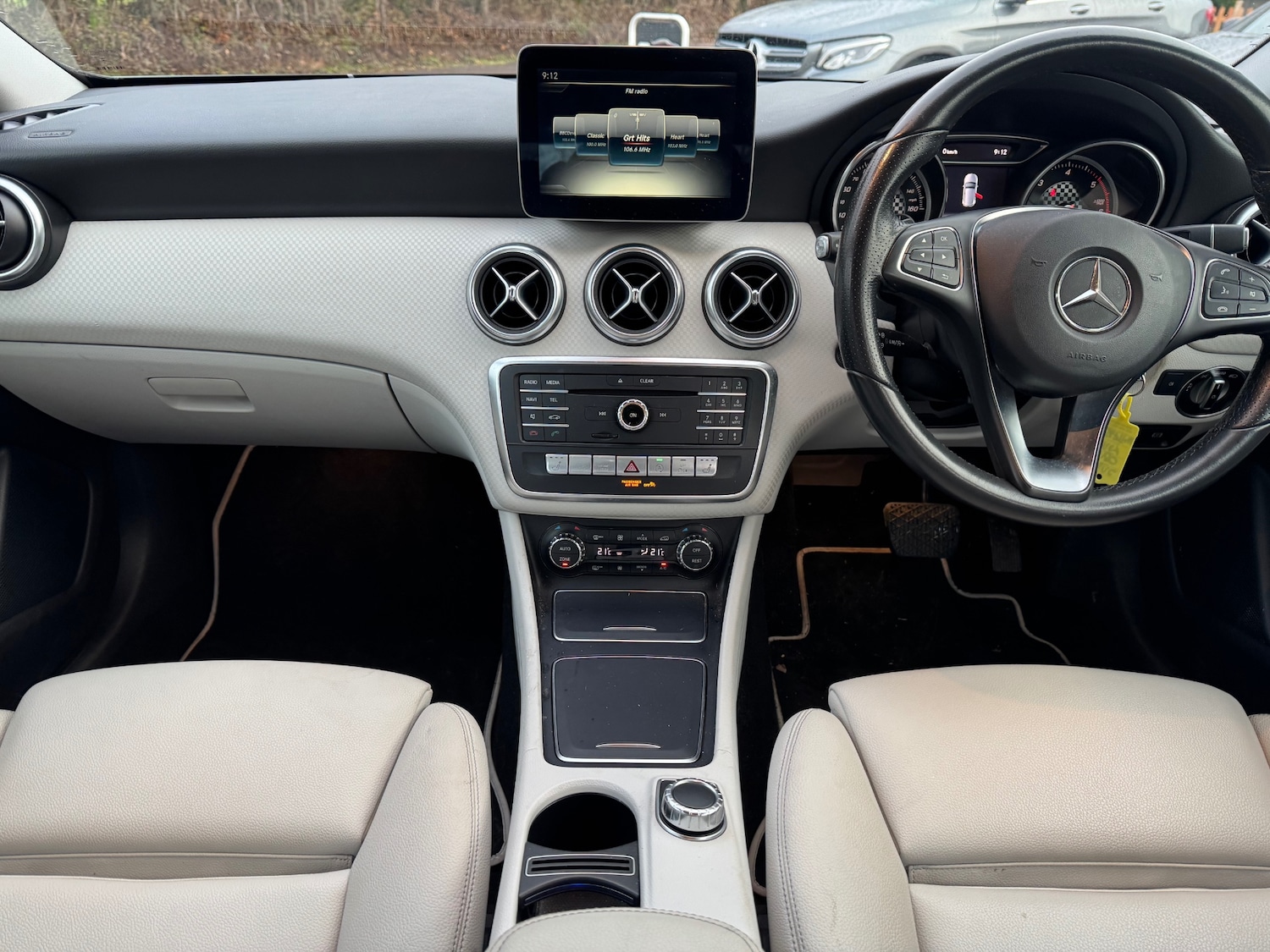 Used Mercedes-Benz A-Class 2017 for sale - 77148711: Photo 2