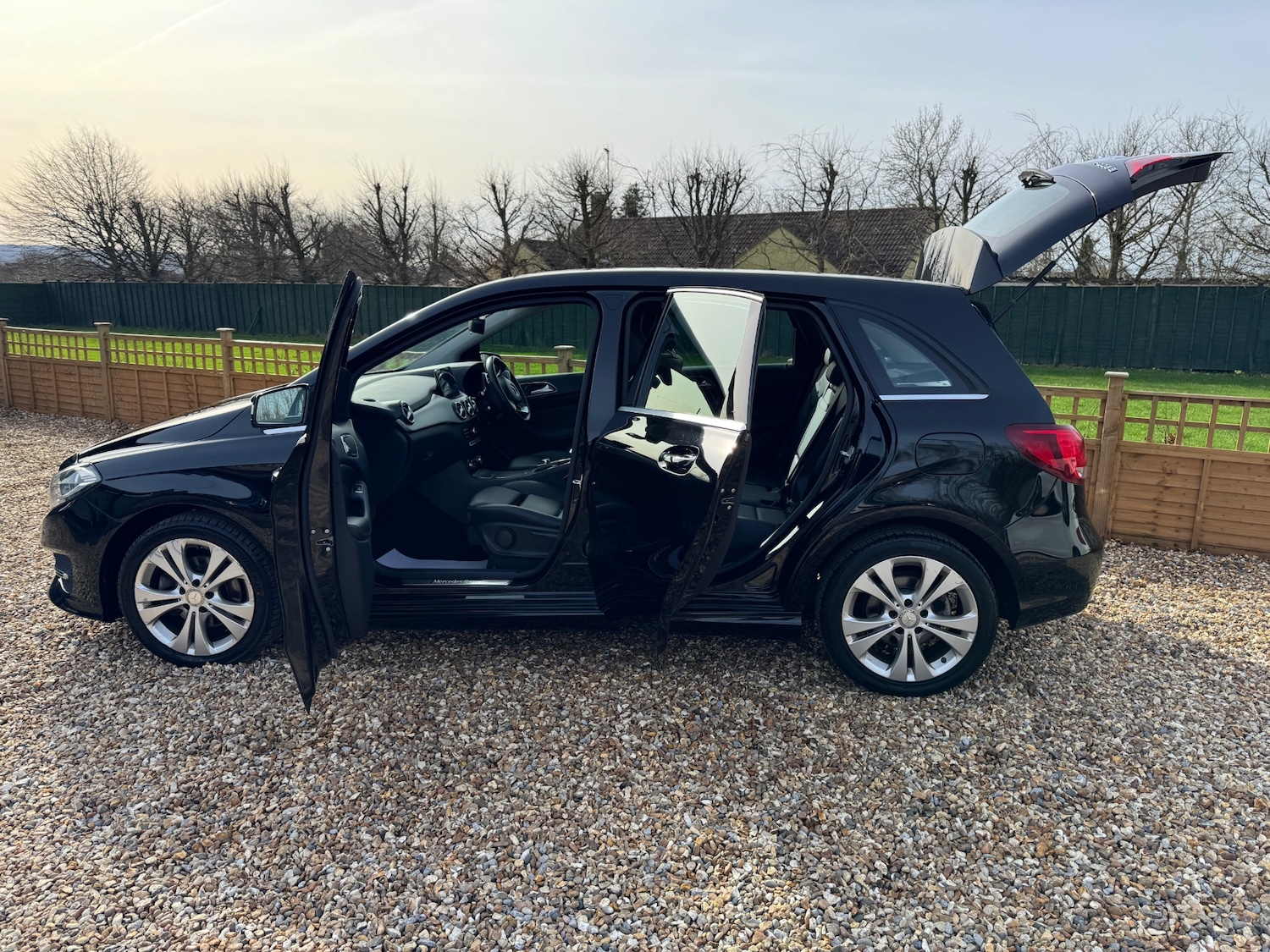 Used Mercedes-Benz B Class 2017 for sale - 77902603: Photo 23