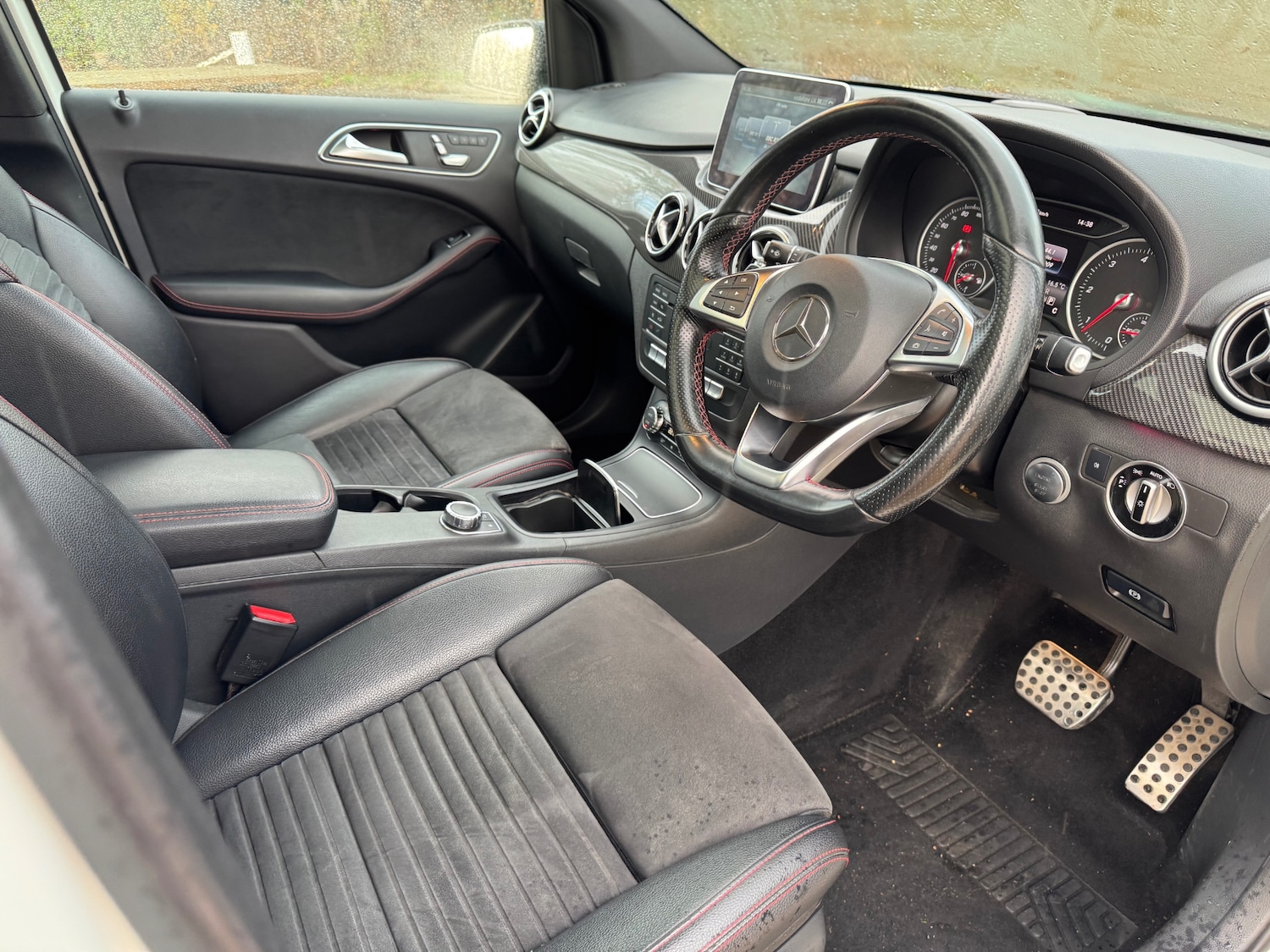 Used Mercedes-Benz B Class 2015 for sale - 76501613: Photo 3