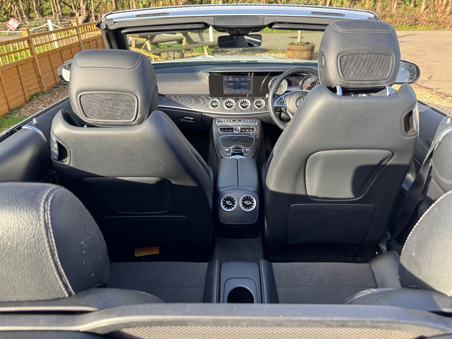 Used Mercedes-Benz E Class 2018 for sale - 77638668: Photo 2