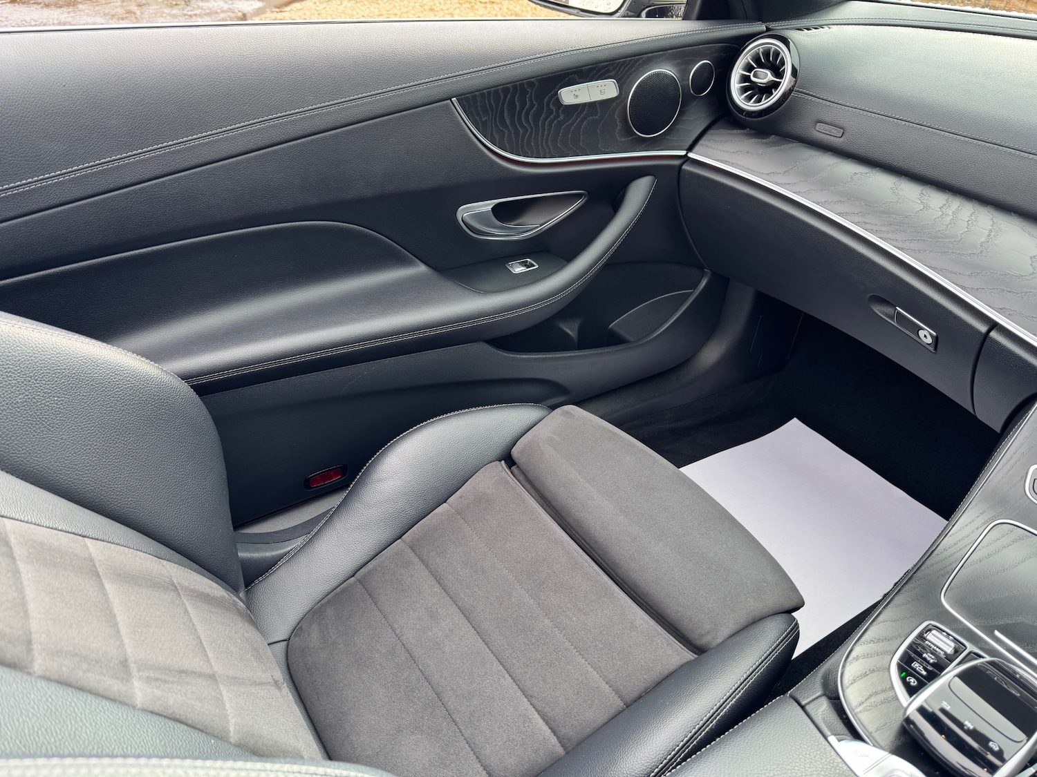 Used Mercedes-Benz E Class 2018 for sale - 77638668: Photo 31