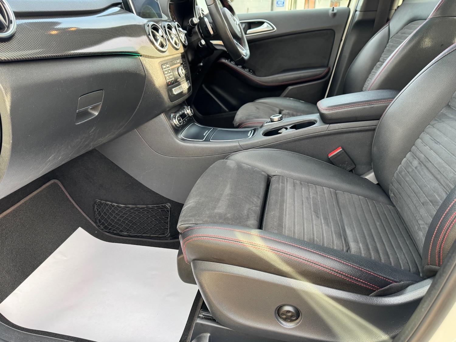 Used Mercedes-Benz B Class 2015 for sale - 77339651: Photo 12