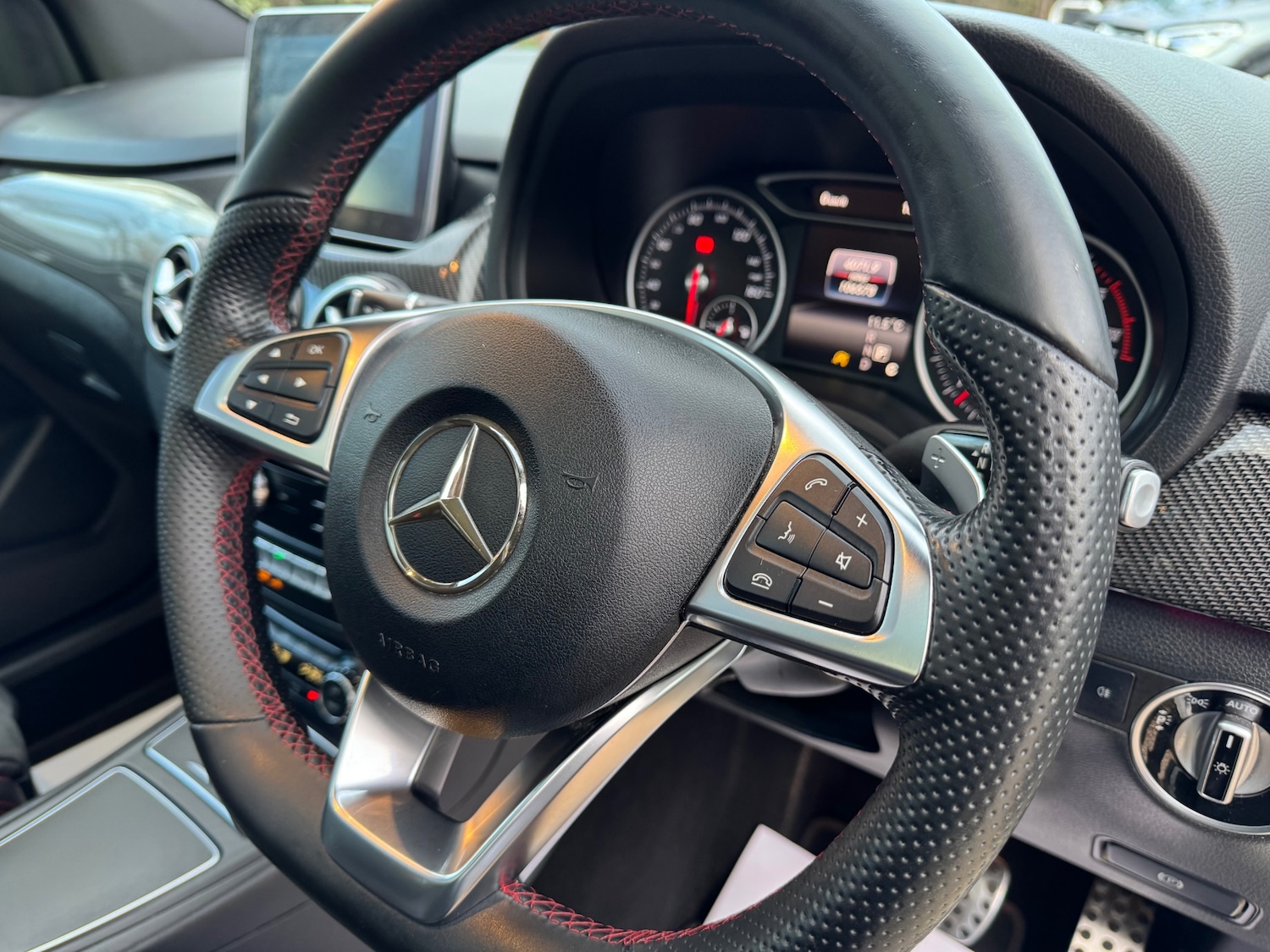 Used Mercedes-Benz B Class 2015 for sale - 77339651: Photo 16