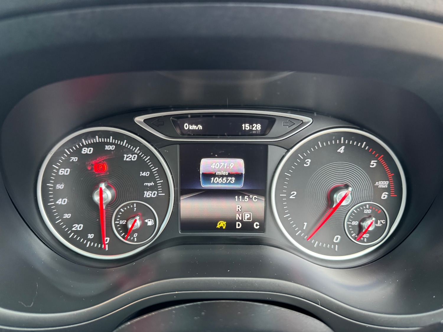 Used Mercedes-Benz B Class 2015 for sale - 77339651: Photo 17