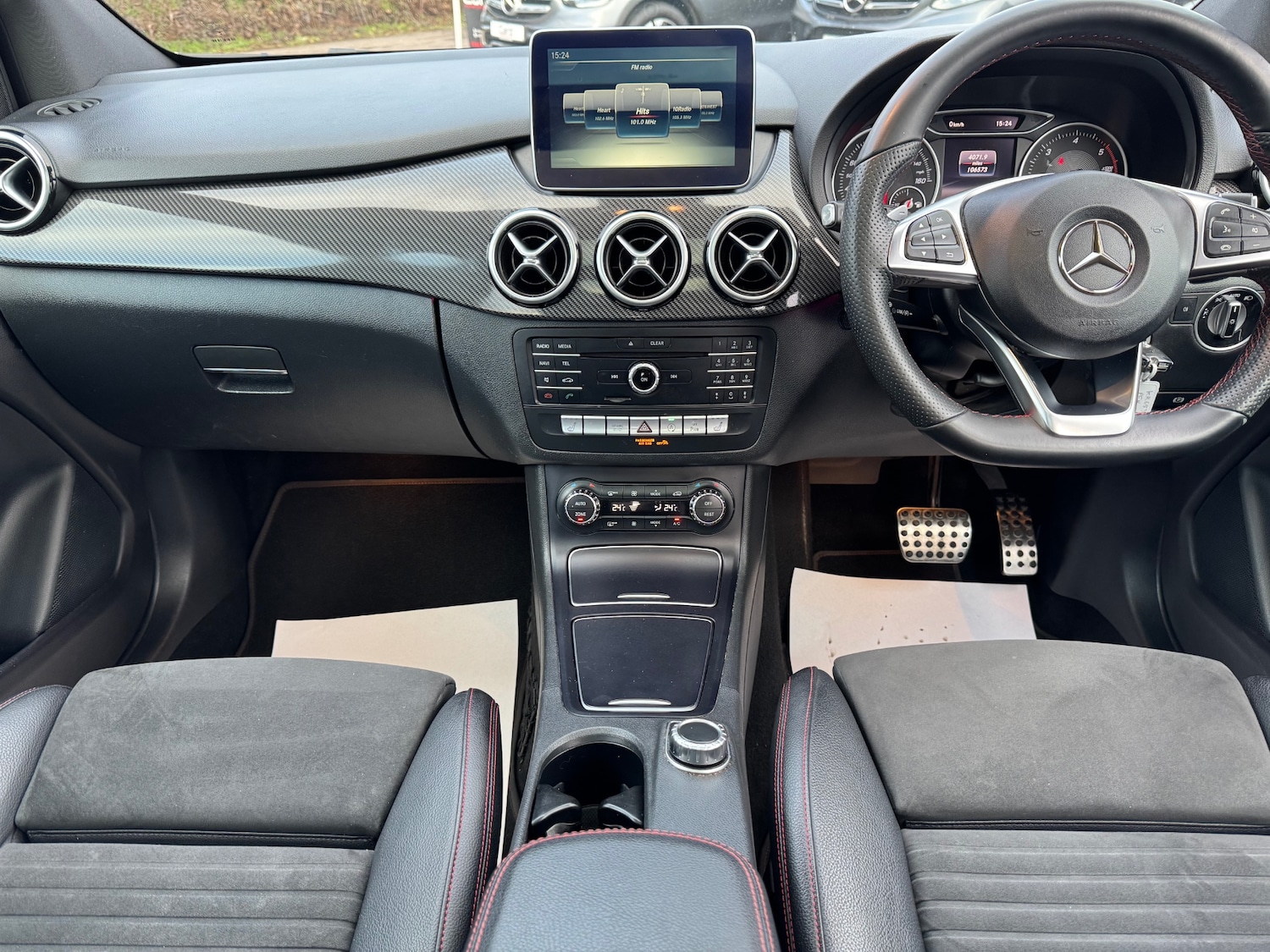 Used Mercedes-Benz B Class 2015 for sale - 77339651: Photo 2