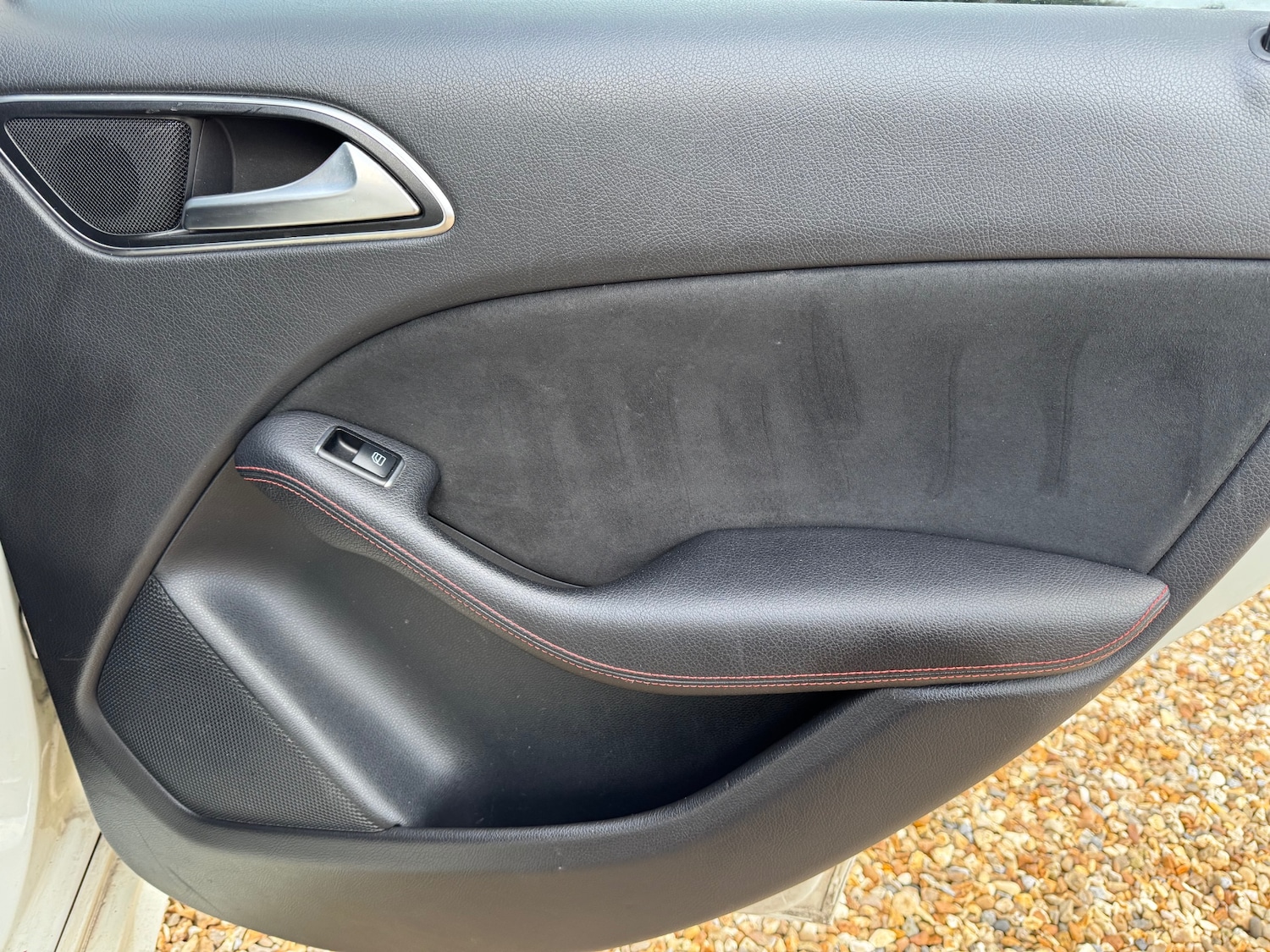 Used Mercedes-Benz B Class 2015 for sale - 77339651: Photo 30