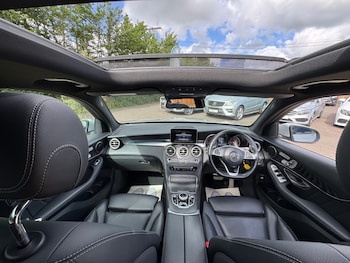 Used Mercedes-Benz GLC 2018 for sale - 79473519: Photo
