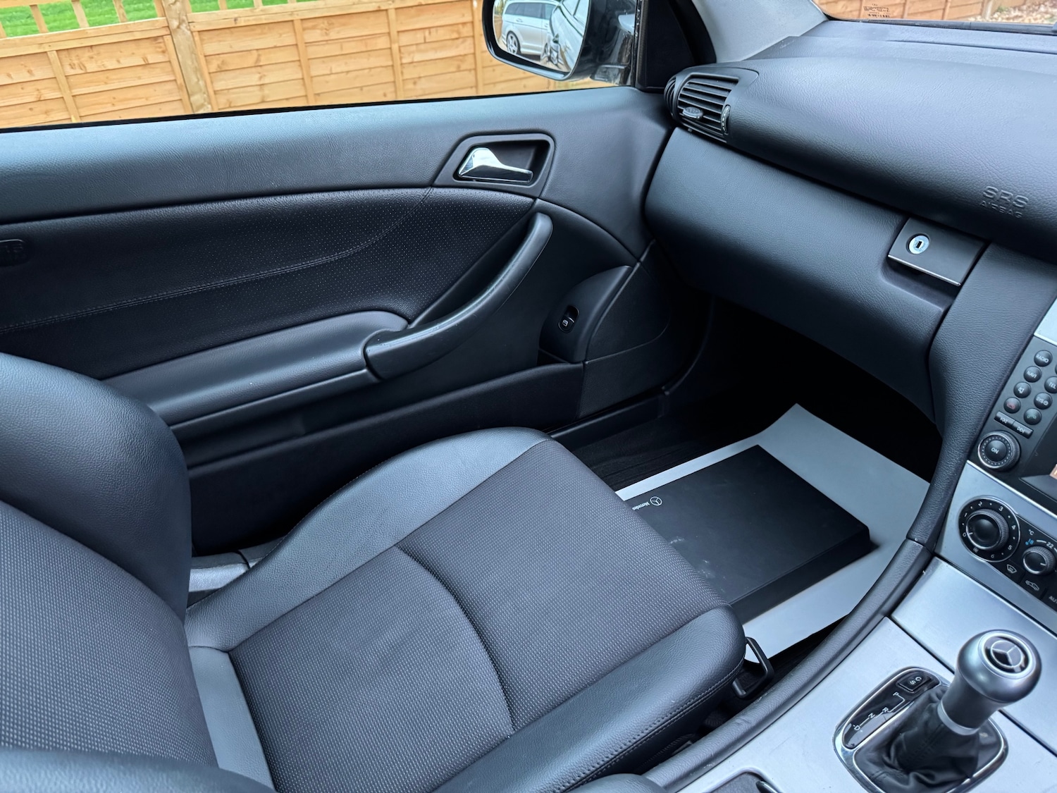 Used Mercedes-Benz CLC Class 2010 for sale - 76437956: Photo 14