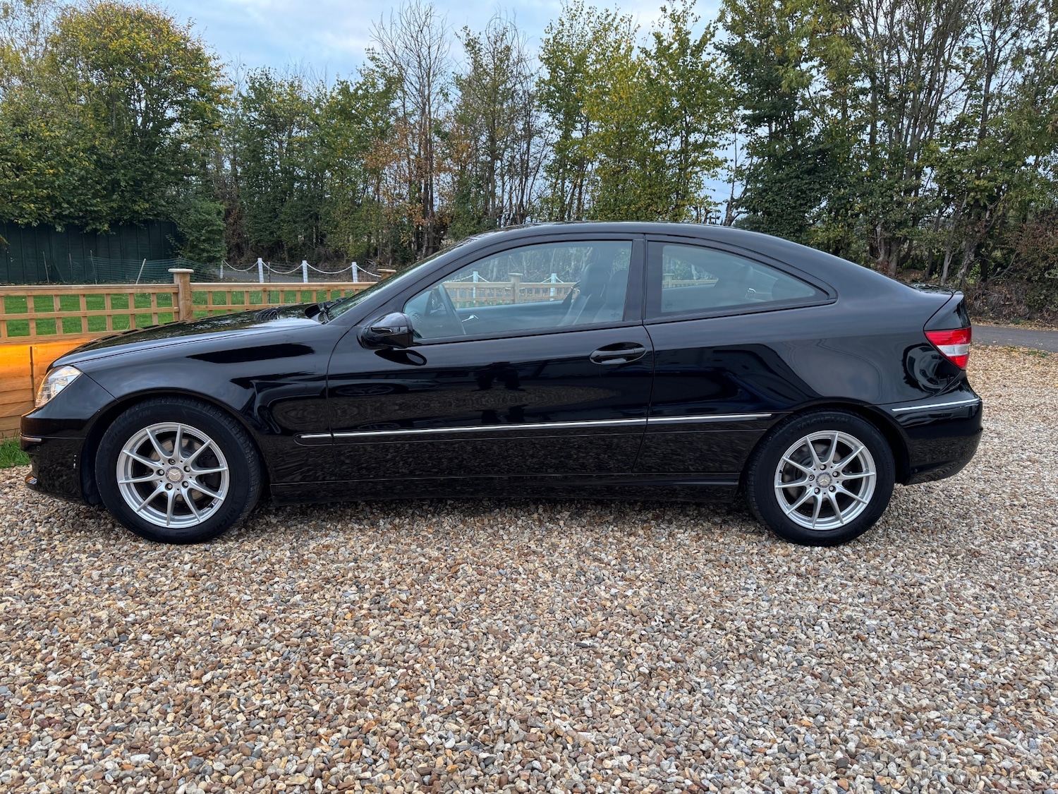 Used Mercedes-Benz CLC Class 2010 for sale - 76437956: Photo 9