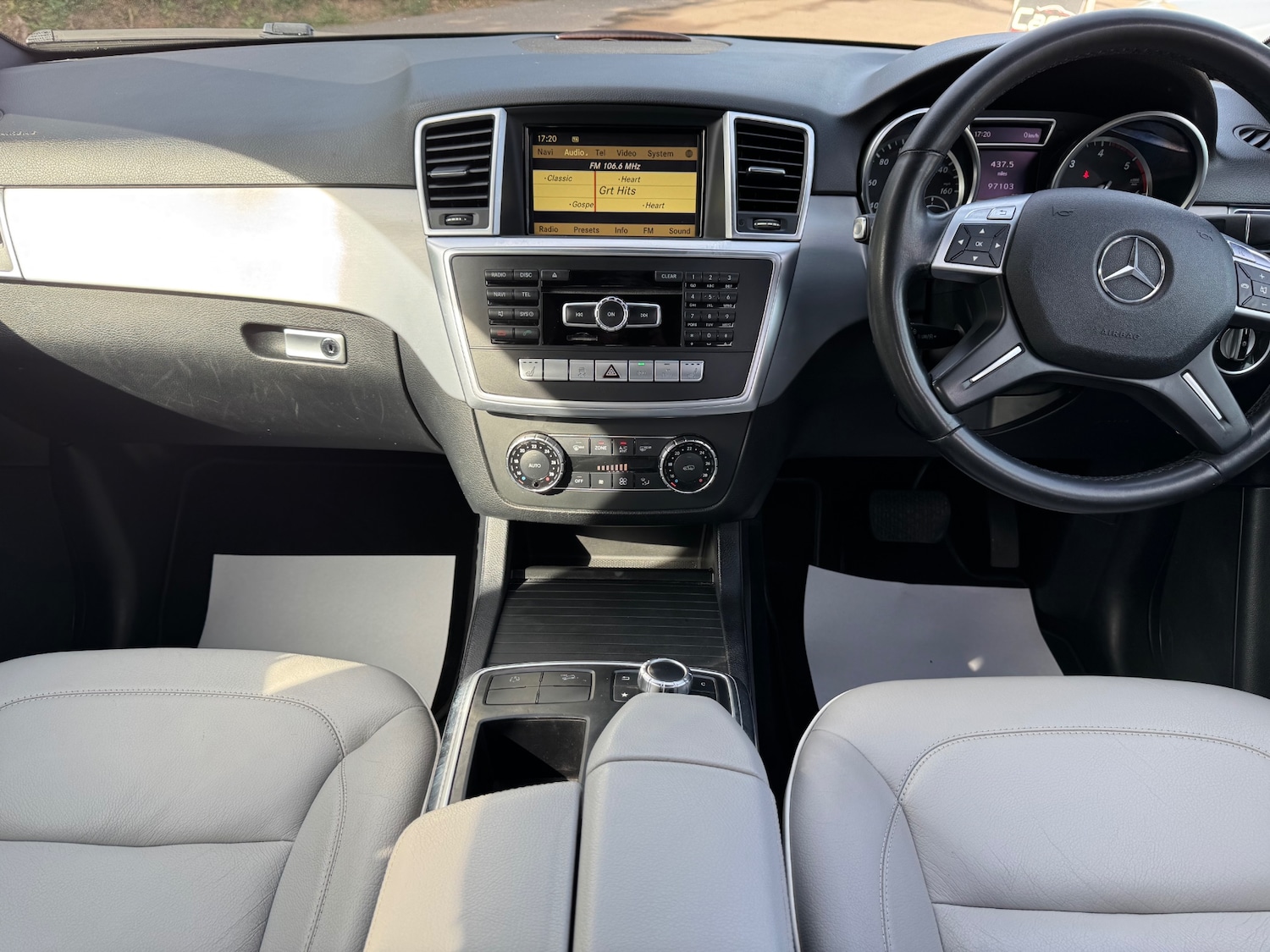 Used Mercedes-Benz M Class 2012 for sale - 77902616: Photo 2