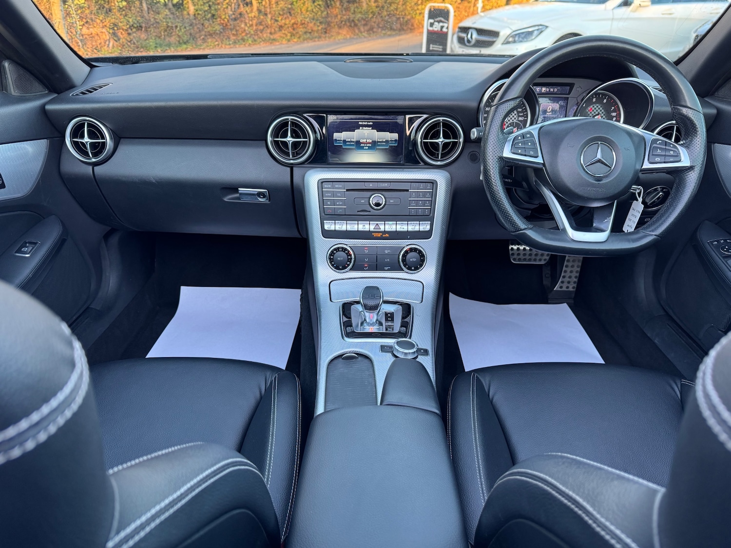 Used Mercedes-Benz SLC 2017 for sale - 76662596: Photo 2