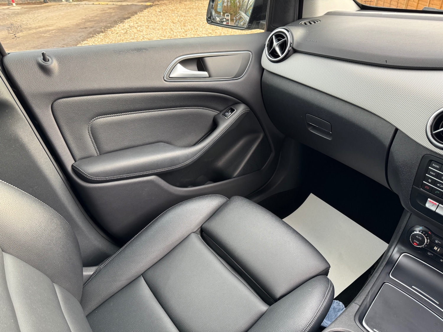 Used Mercedes-Benz B Class 2017 for sale - 77532317: Photo 12