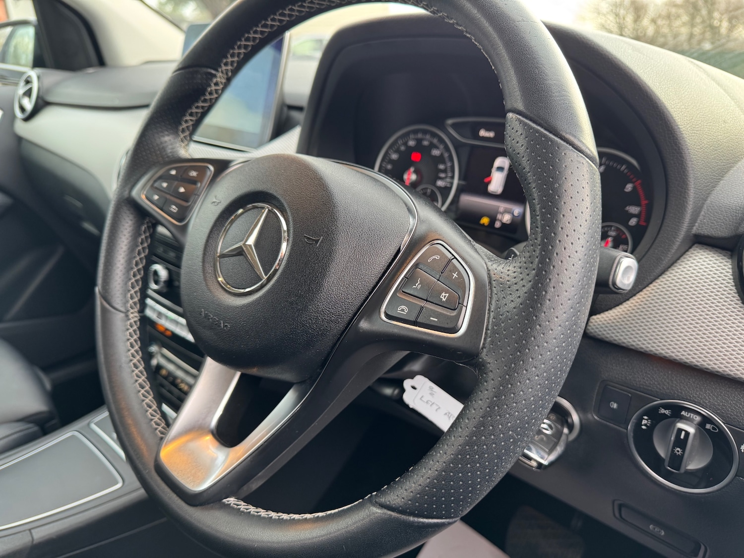 Used Mercedes-Benz B Class 2017 for sale - 77532317: Photo 25