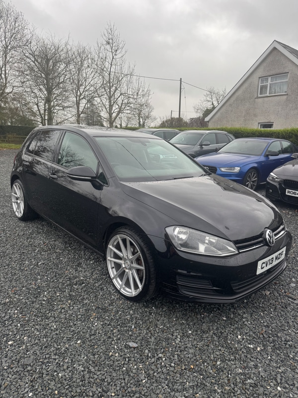 Used Volkswagen Golf 2013 for sale - 76743879: Photo 2