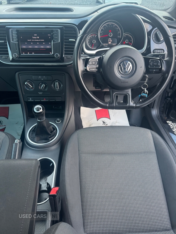 Used Volkswagen Beetle 2016 for sale - 77626640: Photo 4