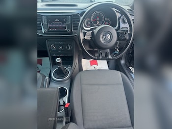 Used Volkswagen Beetle 2016 for sale - 77626640: Photo