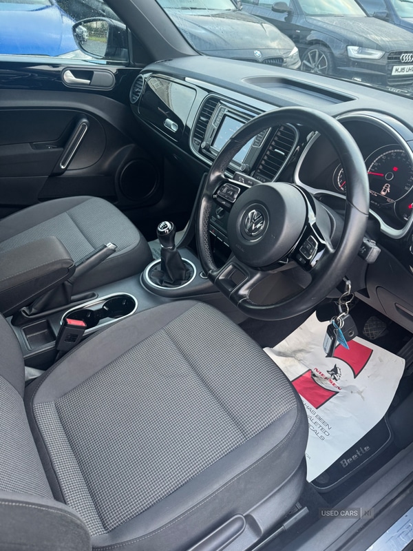 Used Volkswagen Beetle 2016 for sale - 77626640: Photo 5