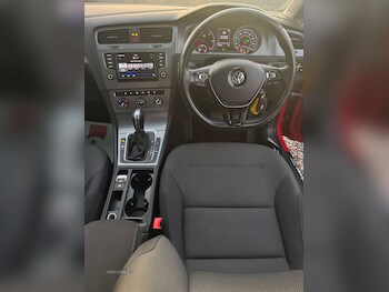 Used Volkswagen Golf 2017 for sale - 76667674: Photo