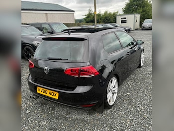 Used Volkswagen Golf 2016 for sale - 78834327: Photo