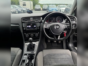 Used Volkswagen Golf 2016 for sale - 78834327: Photo