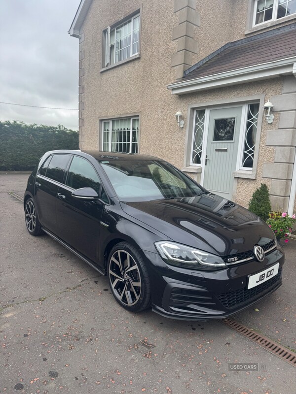 Used Volkswagen Golf 2018 for sale - 76240565: Photo 2