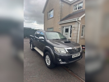 Used Toyota Hilux 2015 for sale - 76474157: Photo