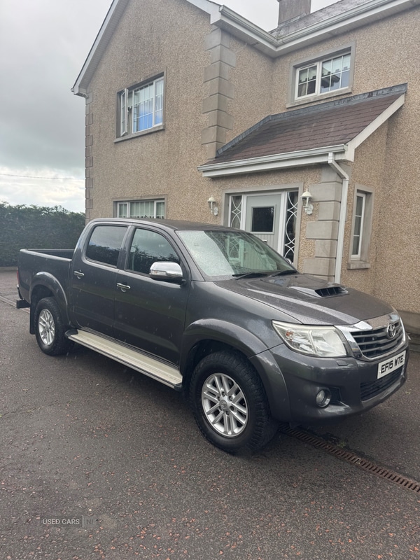 Used Toyota Hilux 2015 for sale - 76474157: Photo 2