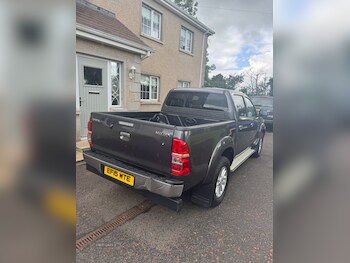 Used Toyota Hilux 2015 for sale - 76474157: Photo