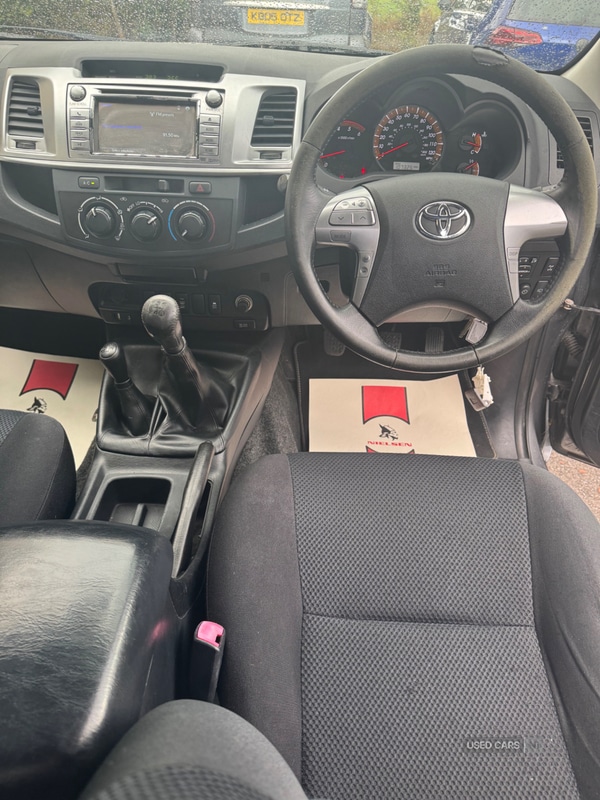 Used Toyota Hilux 2015 for sale - 76474157: Photo 4