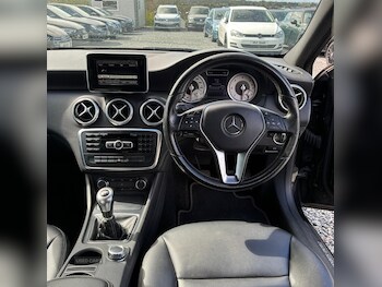 Used Mercedes-Benz A-Class 2015 for sale - 78363382: Photo