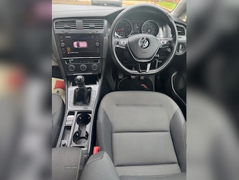 Used Volkswagen Golf 2019 for sale - 75950280: Photo